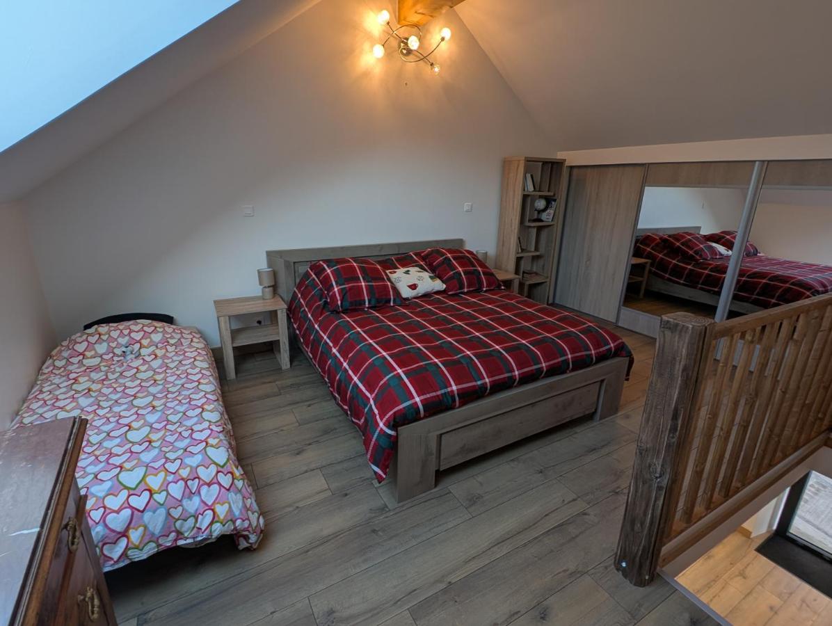Les couchages en mezzanine sous les combles