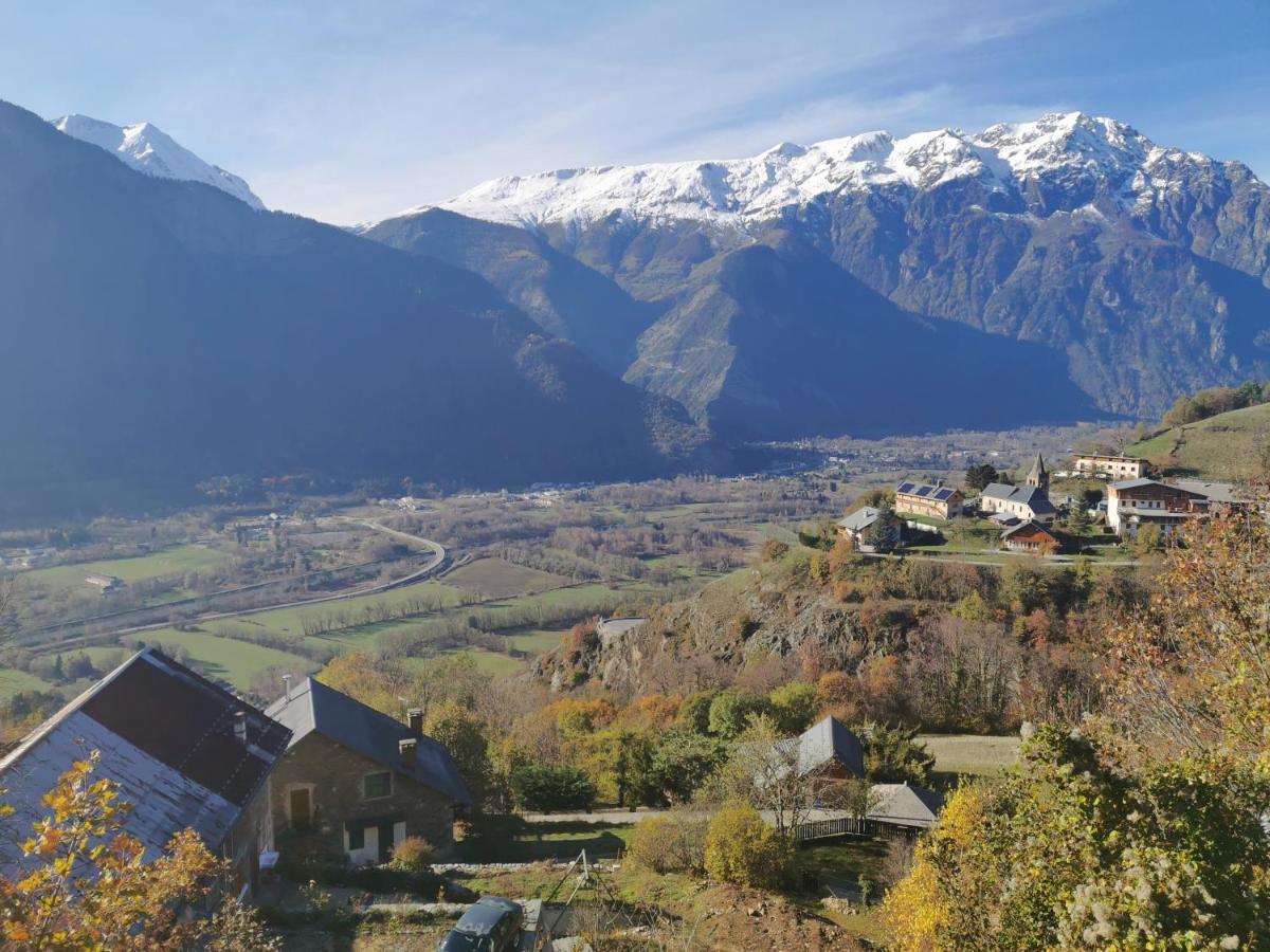 Le hameau de La Garde-en-Oisans, au cœur des montagnes
